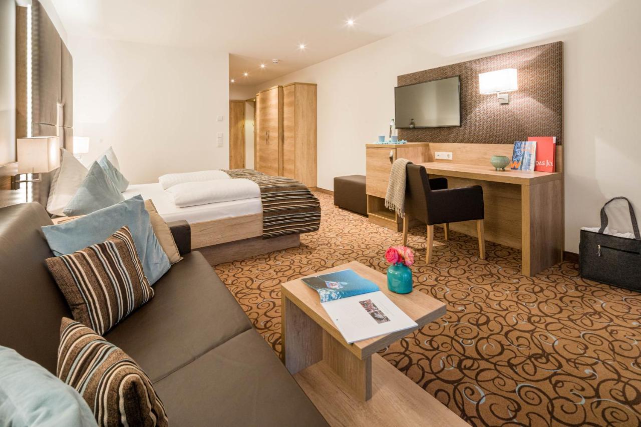 Seehotel Das Jo Пёрчах-ам-Вёртерзе Экстерьер фото